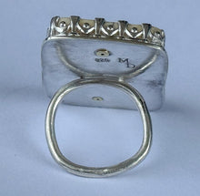 Load image into Gallery viewer, 8 dot ring back side 1