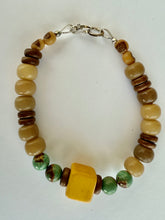 Load image into Gallery viewer, Agate turqouise with bakelite3
