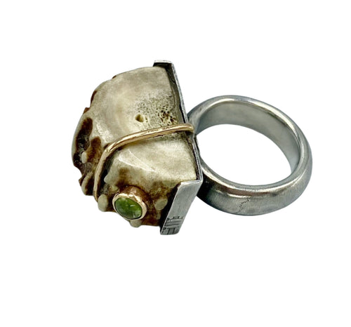 Anler_ring_with_peridot_2