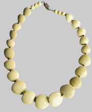Load image into Gallery viewer, Ivory necklace 1
