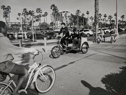 Santa_Monica_Beach_Scene__The_Tourists