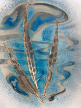 Load image into Gallery viewer, Three feathers

