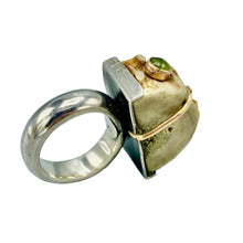 Load image into Gallery viewer, antler_ring_with_peridot_3_1

